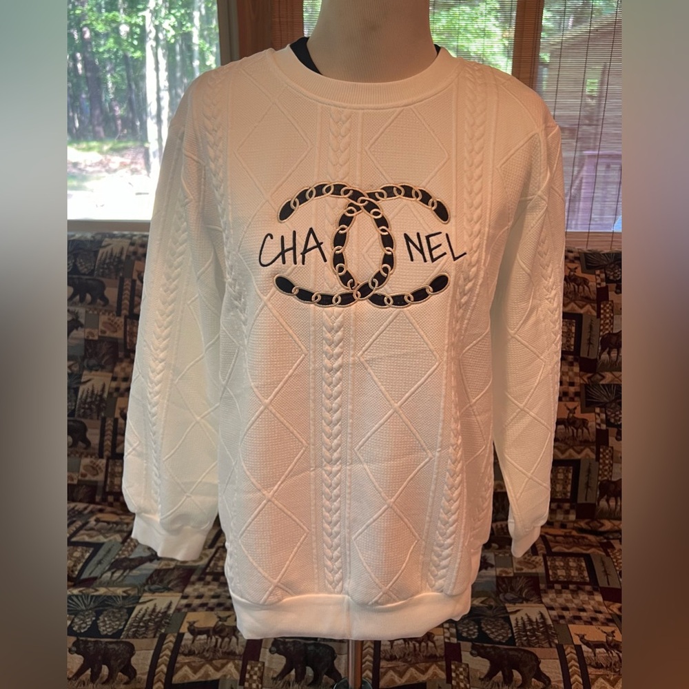 Chanel Sweater Medium to Large